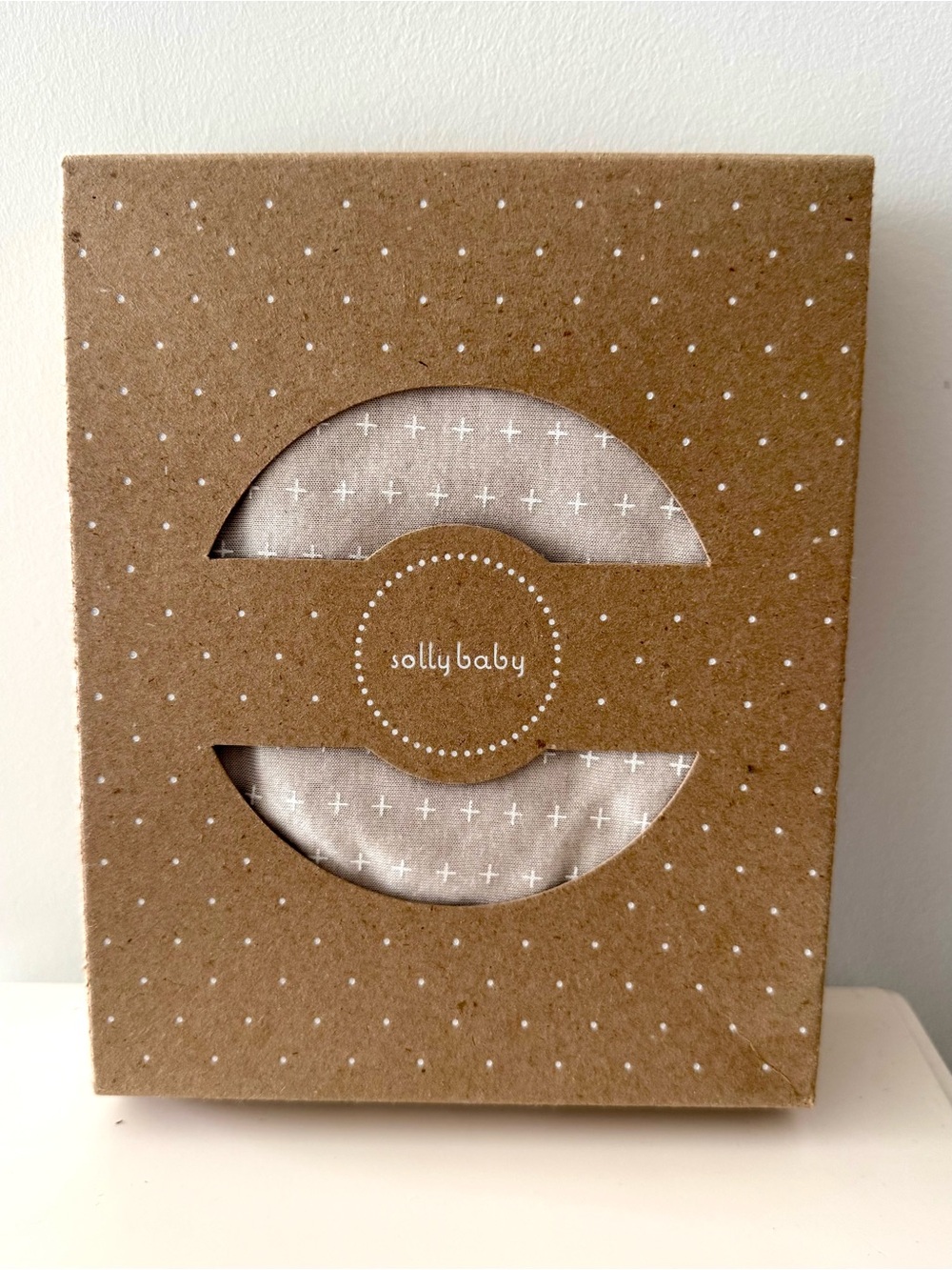 NWT - SOLLY BABY Neutral Cross Swaddle Blanket - White & Tan